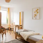 Hans & Franz Zimmervermietung Apartament Schwerin (Mecklenburg-Vorpommern)