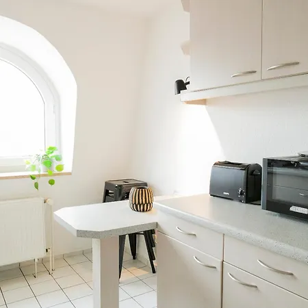 Hans & Franz Zimmervermietung Шверин