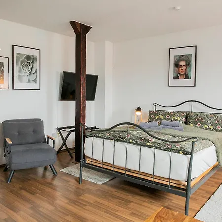 Hans & Franz Zimmervermietung Apartamento *